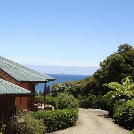 Earthsong Lodge Tryphena Eksteriør bilde